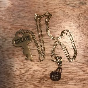 The giving keys necklace “create”